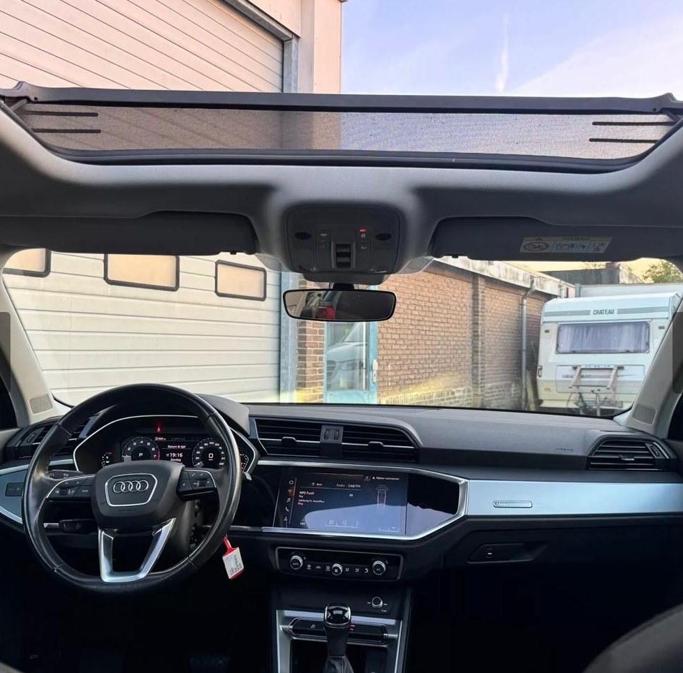 Audi Q3 35 TFSI Pro Line S-Line Panoramadak Trekhaak foto 5